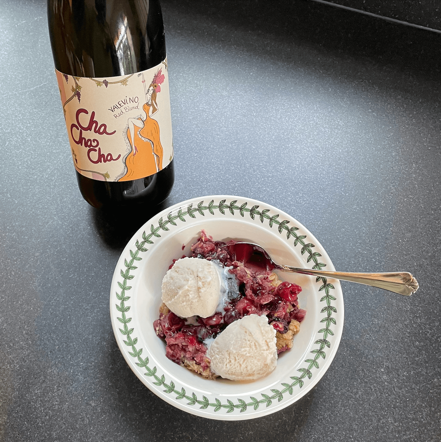 6-Ingredient Red Wine Berry Crisp