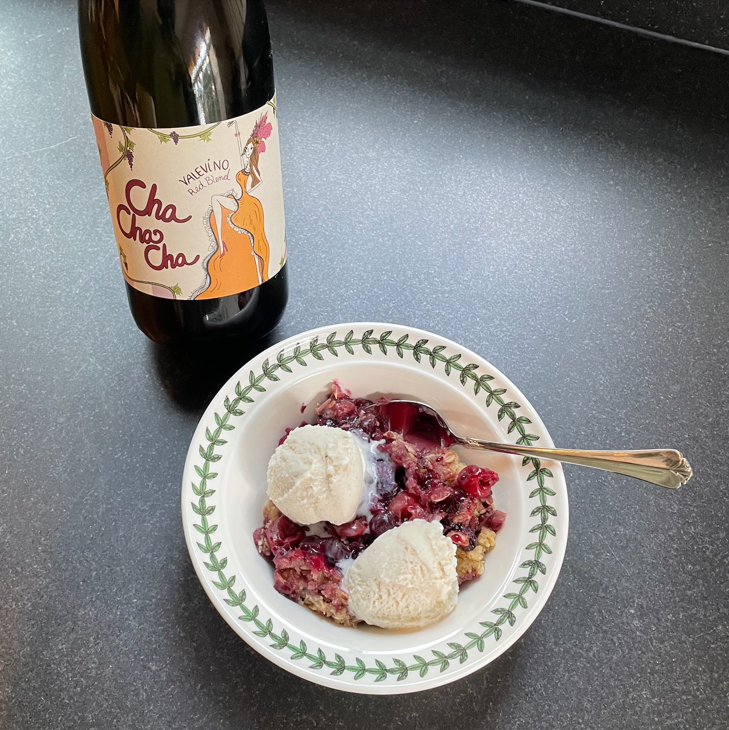 6-Ingredient Red Wine Berry Crisp